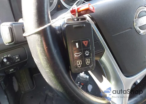 2012 Volvo Xc60 3.2 Premier z USA, uszkodzony, nr VIN YV4952DL4C2253871